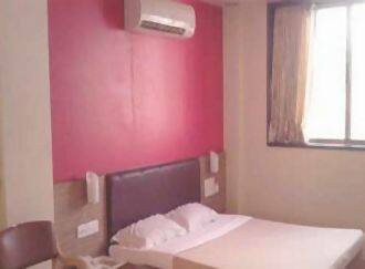 Hotel Shree Lodging, Satara 2